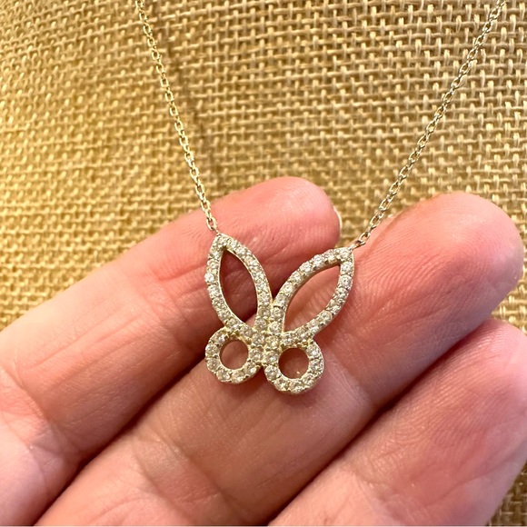 Vermeil - Gold over Sterling Silver 925 Necklace w/ CZ butterfly pendant dainty - Picture 4 of 11